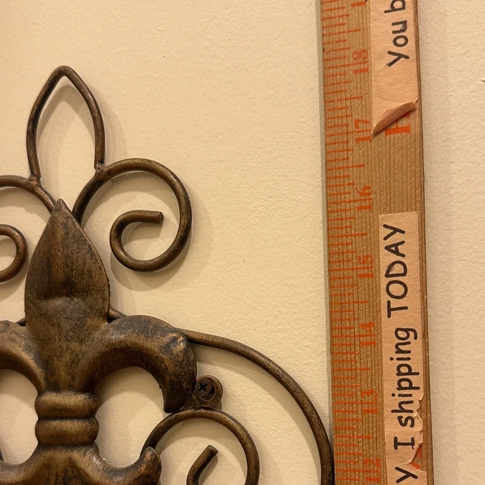 Fleur-de-Lis Decorative Wall Hook in Antique Brown
